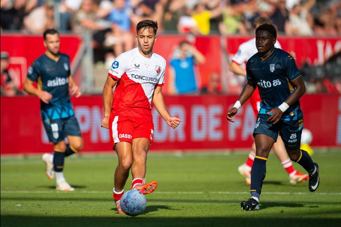 "Спартак" нашёл умного защитника в Нидерландах: нужен ли он московскому клубу