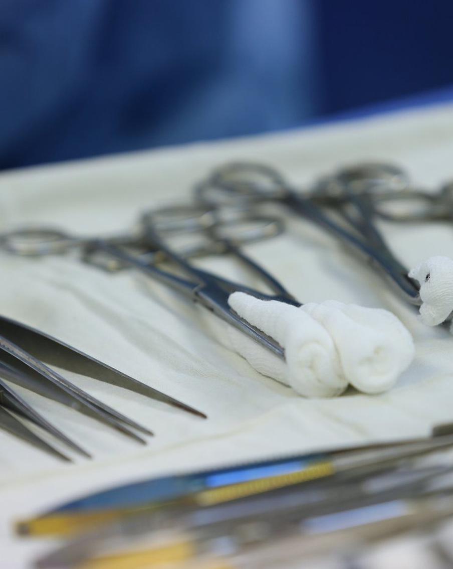 В России начали делать уникальные операции на позвоночнике – реакция врача-невролога