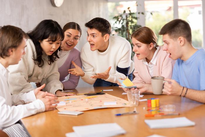 Квиз, питч, кейс-чемпионат: новые формы обучения предпринимателей в 2025 году