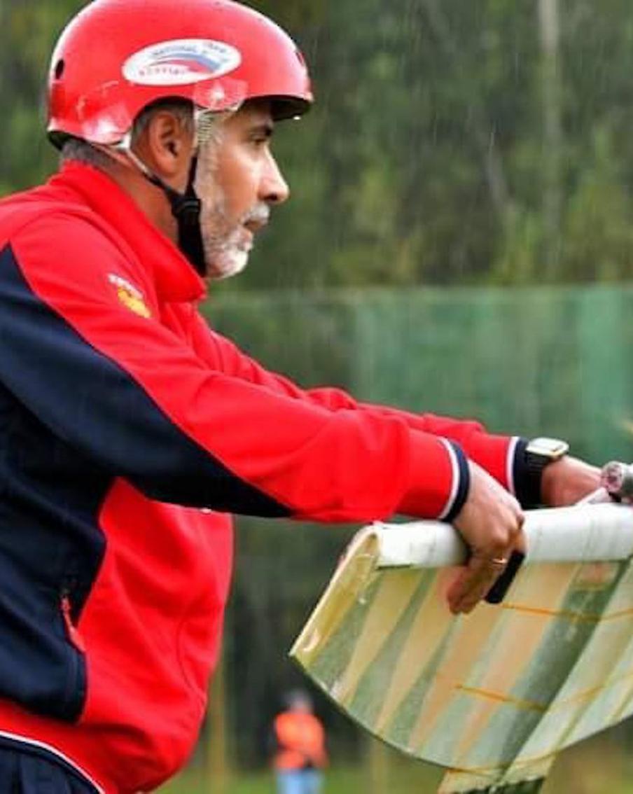 Самолётик на тросах может стать смыслом всей жизни: зачем москвичи занимаются авиамоделизмом