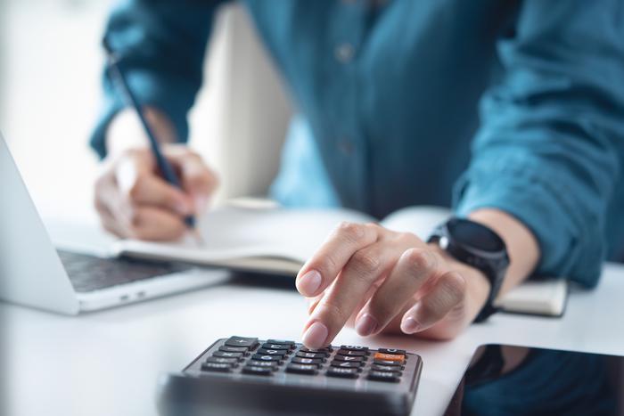 Афиша на 28 августа: разбираемся с налогами, в людях и планах на будущее