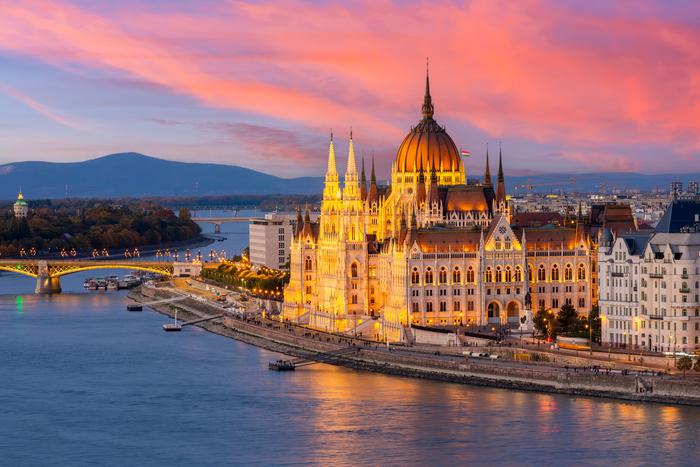 Венгрия подала в суд на Евросоюз за передачу Киеву процентов от активов ЦБ РФ