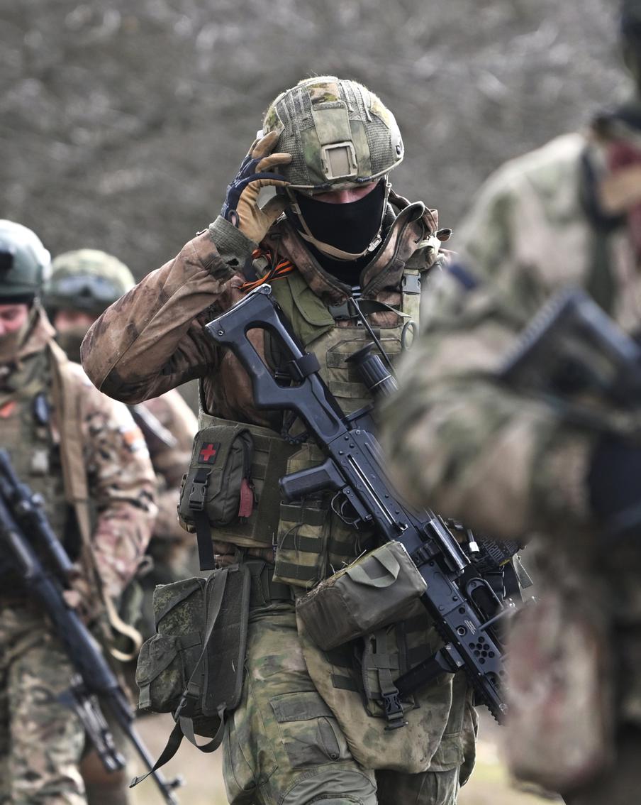 ВС РФ блокировали Купянск: трасса Н-26 под контролем российских войск