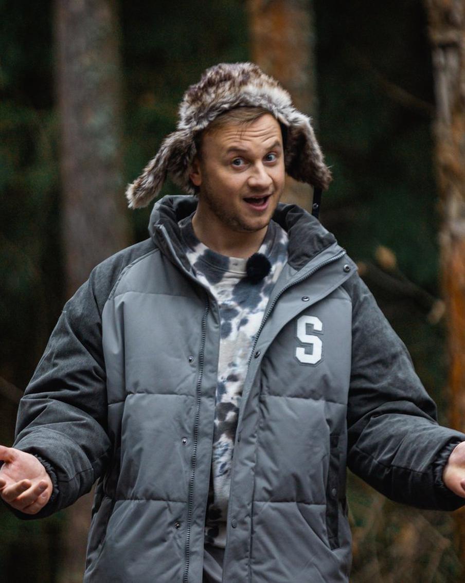 "Мне помогало то, что я человек из села, поэтому не боялся запачкаться". Новый ведущий шоу "Прятки" Дмитрий Журавлёв рассказал, как снимался в проекте