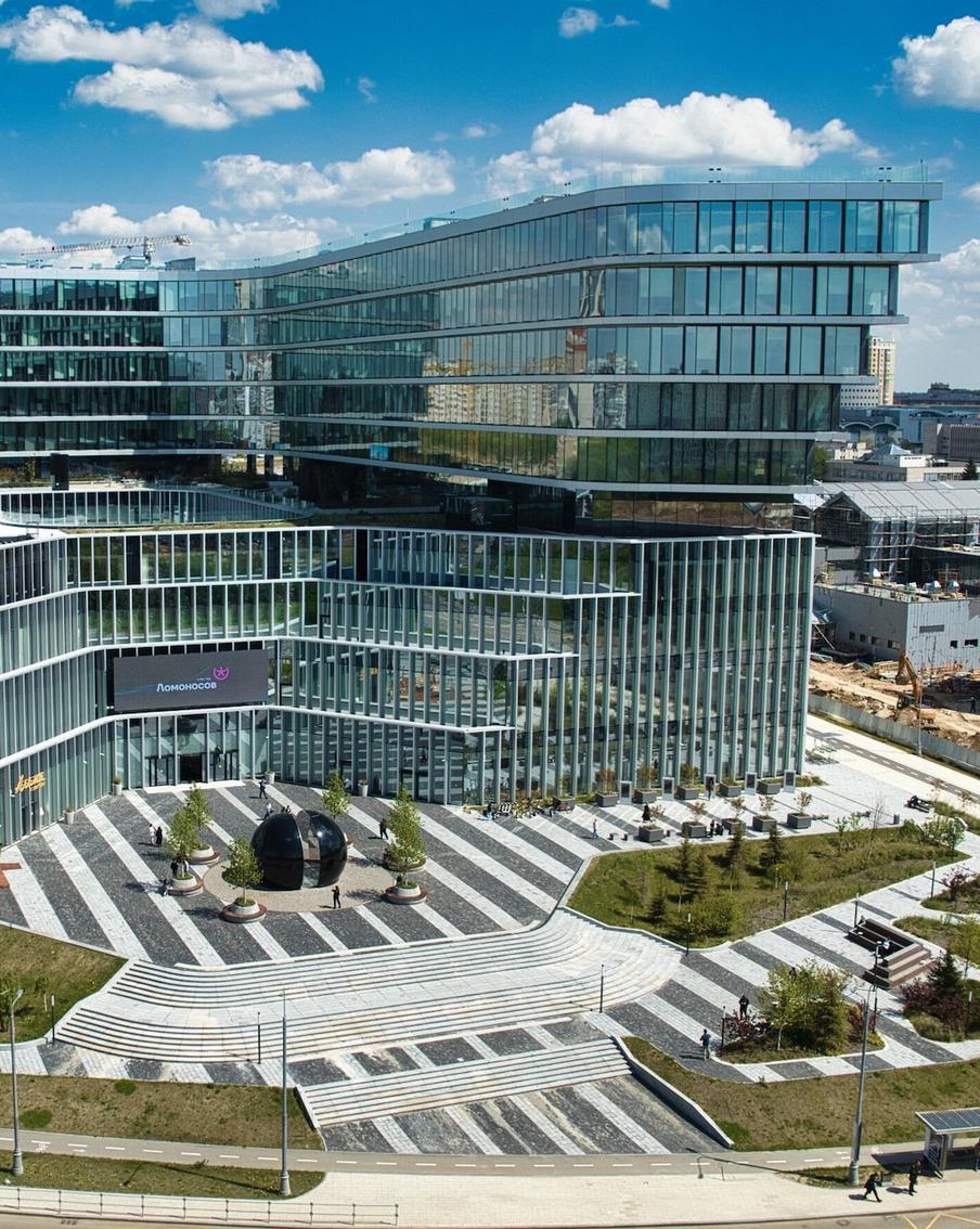 Сергей Собянин сообщил о запуске программы стажировки у резидентов кластера "Ломоносов"