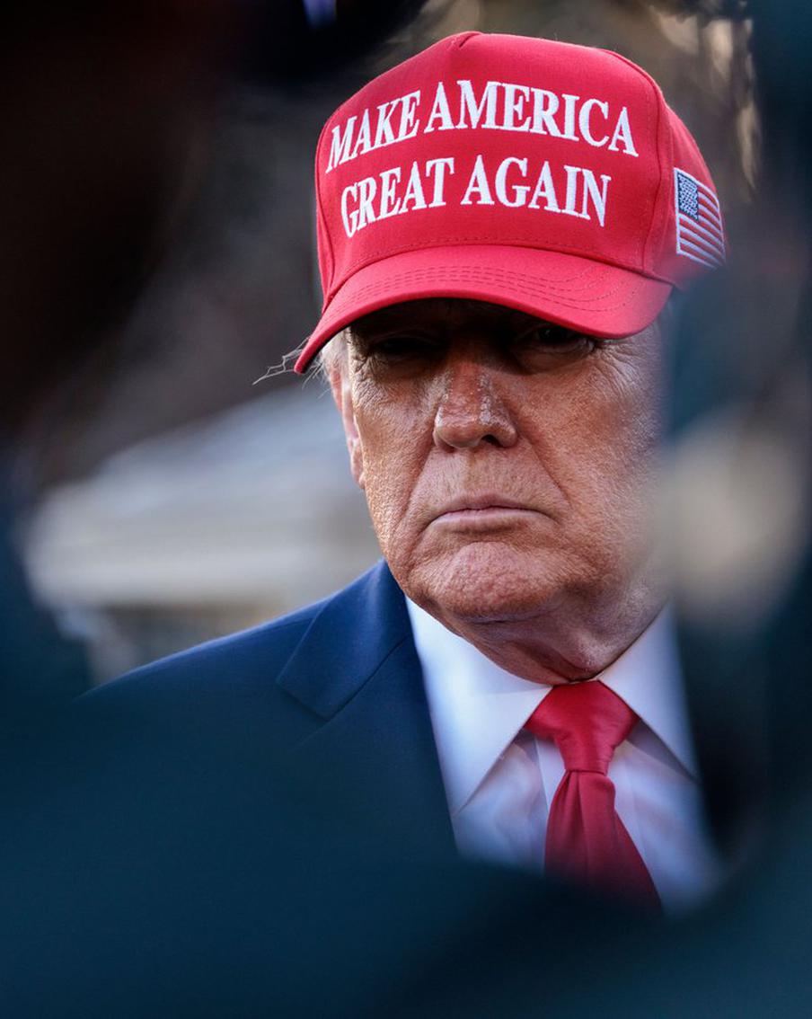 В мире резко возросла популярность конспирологической теории о внезапной смерти Дональда Трампа в Вашингтоне