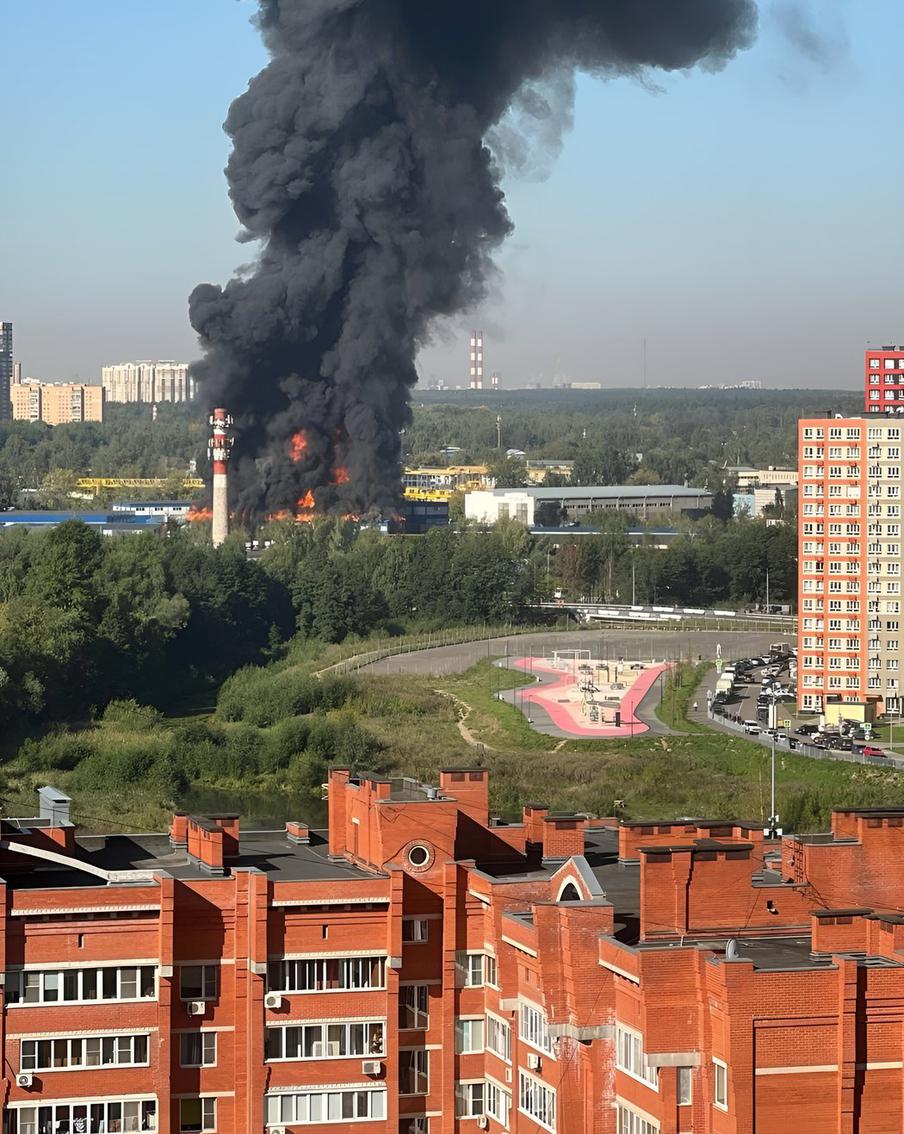 Площадь пожара на складе в Балашихе составляет 4 тысячи квадратных метров
