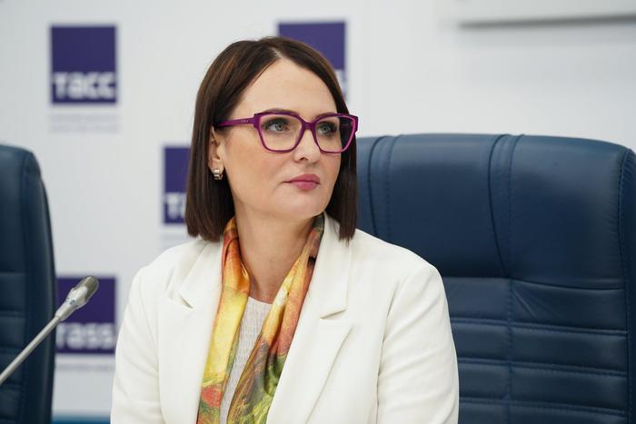 В Госдуме рассказали какие подарки можно подарить любимому учителю на 1 сентября не нарушая закон