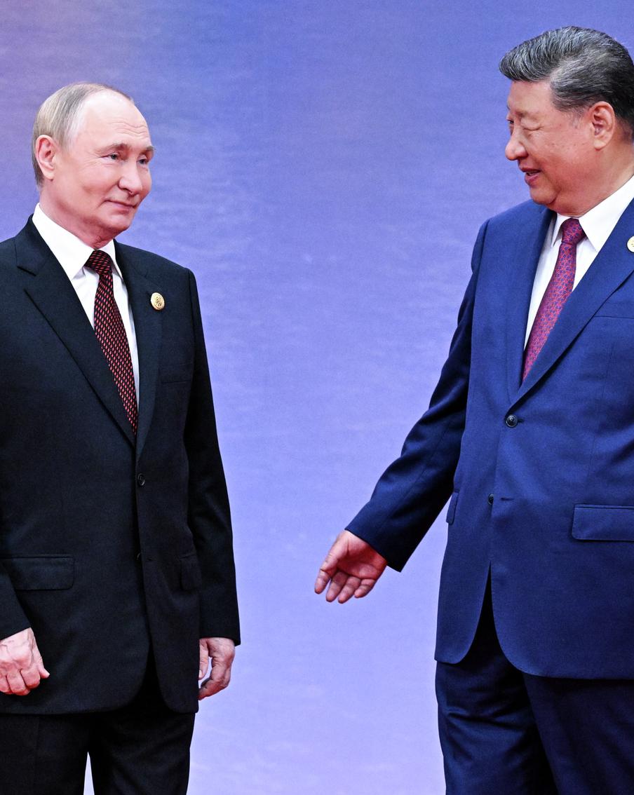 На саммите Шанхайской организации сотрудничества Владимир Путин и Си Цзиньпин обсудили контакты США и России