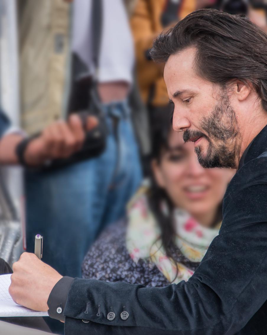 Стоит ли переучивать левшей на правую руку и чем это может обернуться для ребёнка