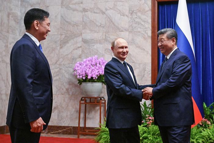 На саммите ШОС российские и китайские власти смогли подписать меморандум о строительстве газопровода "Сила Сибири-2"