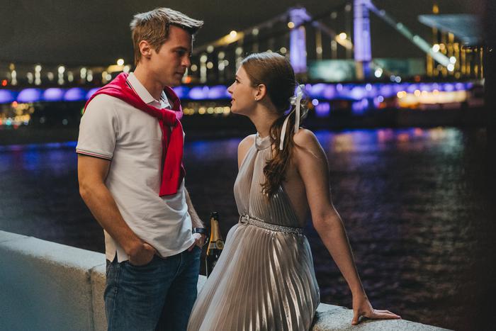 "Москва слезам не верит. Всё только начинается": современное переосмысление классики