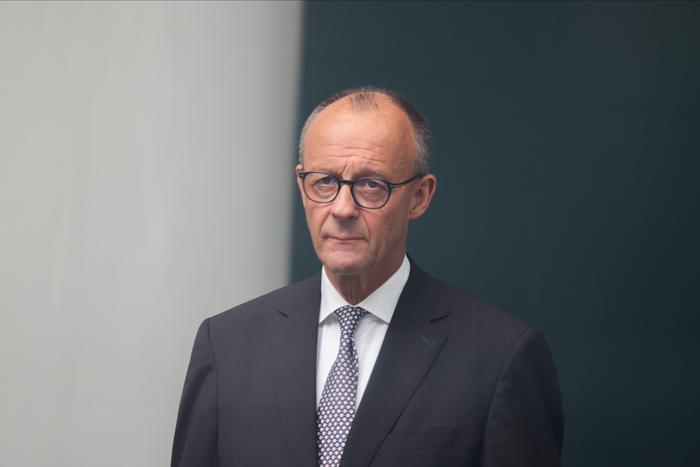 СВР объяснила истоки антироссийской риторики канцлера Мерца