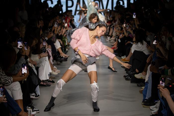 От кутюр: как Москва помогает молодым дизайнерам прославиться в модной индустрии