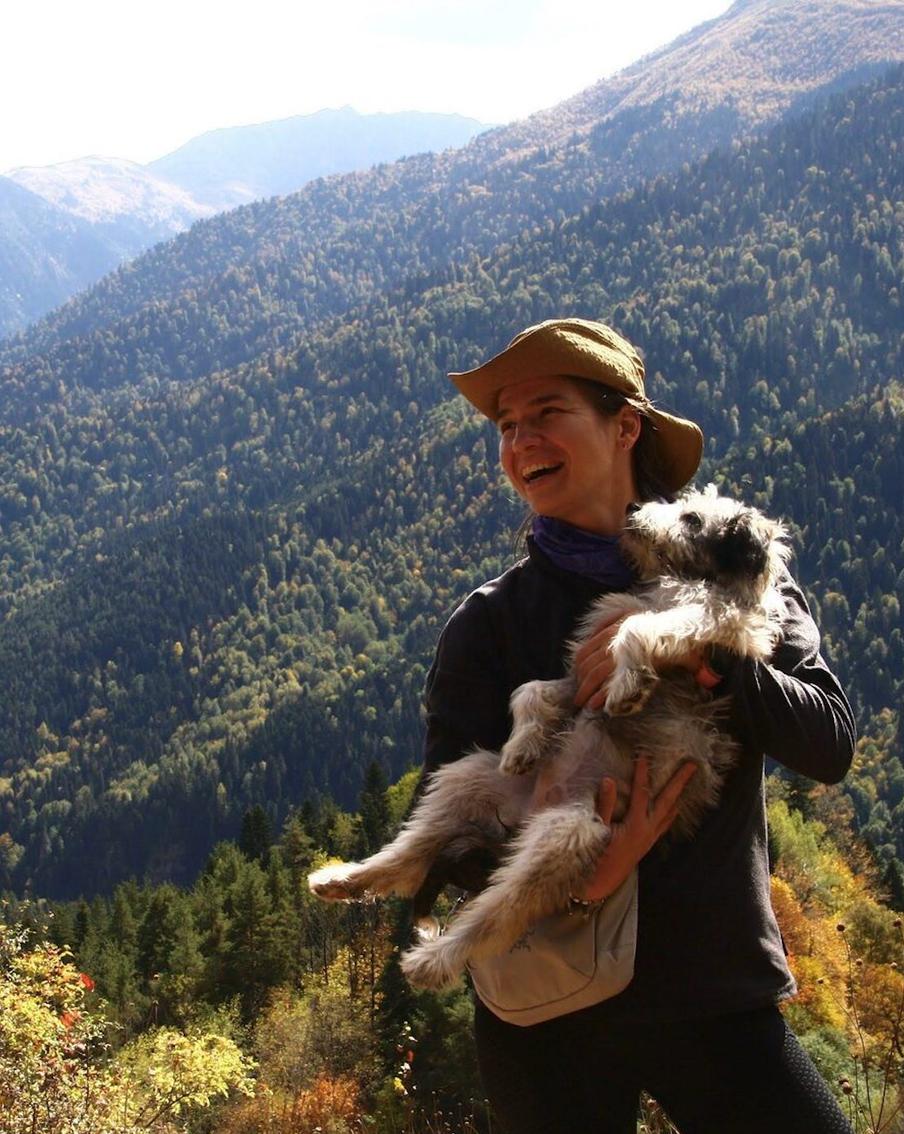 Путешествуя с собакой, не забудьте комбинезон: москвичка Ольга Григорьева рассказала, что ещё важно для поездки с питомцем