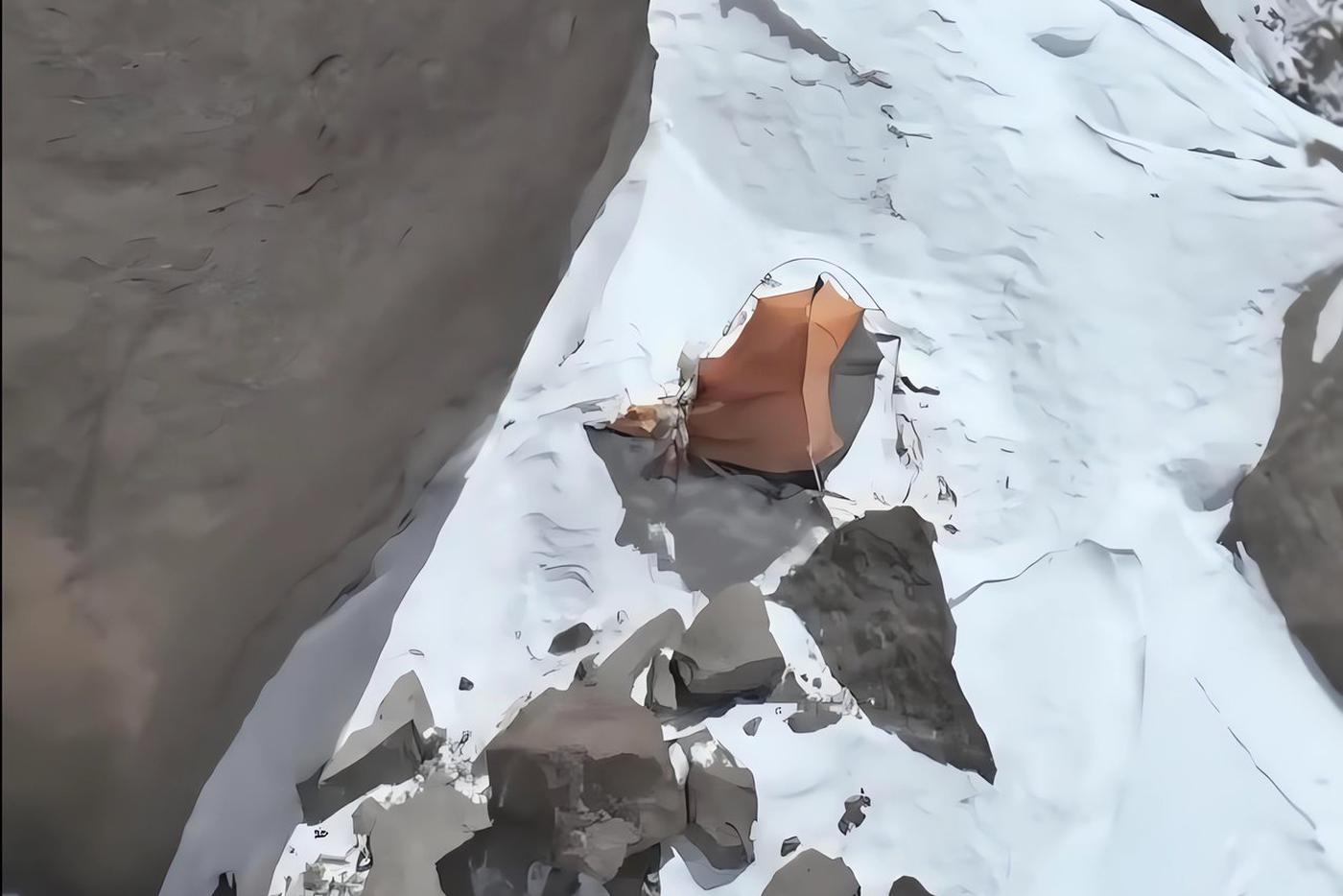 Смогут ли родственники вернуть с пика Победы тело погибшей альпинистки Натальи Наговициной