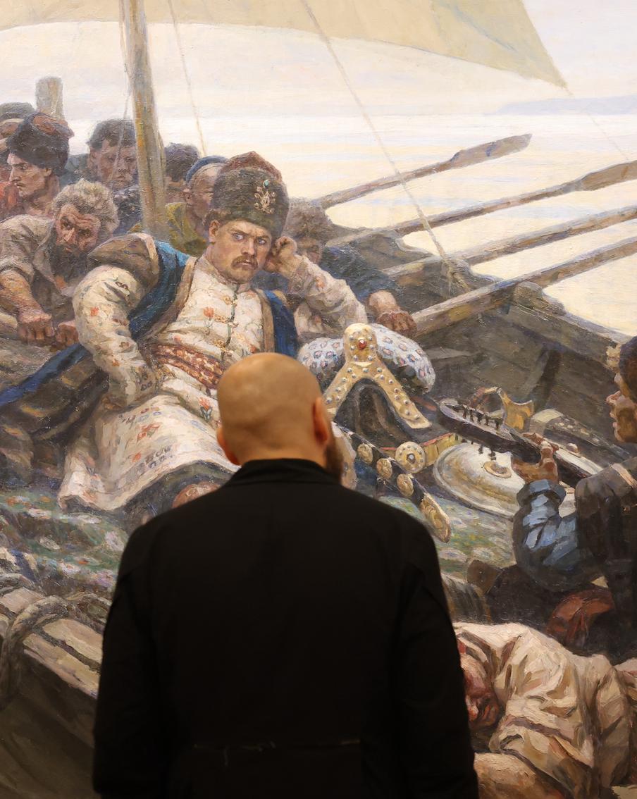 Русский музей сделал Москве царский подарок: на ВДНХ показывают шедевры, которые впервые покинули его стены