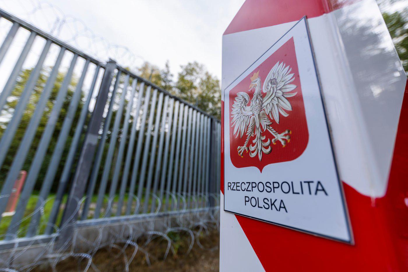 Польша решила полностью закрыть границу с Белоруссией