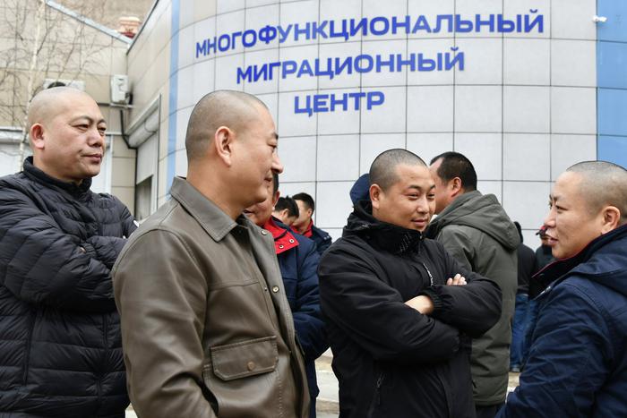 С 11 сентября мигрантов-нарушителей начнут выдворять из России