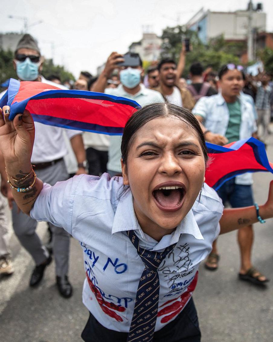 Как непальские зумеры выгнали президента и свергли премьера