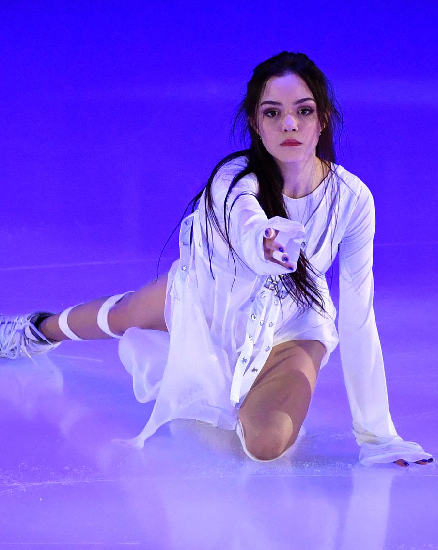 На какие виды спорта сходить в Москве: дрифт, ледовое шоу, хоккей и футбол