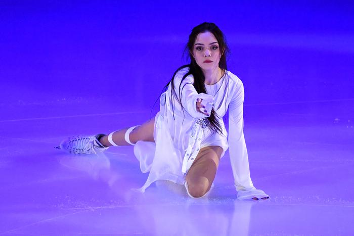 На какие виды спорта сходить в Москве: дрифт, ледовое шоу, хоккей и футбол