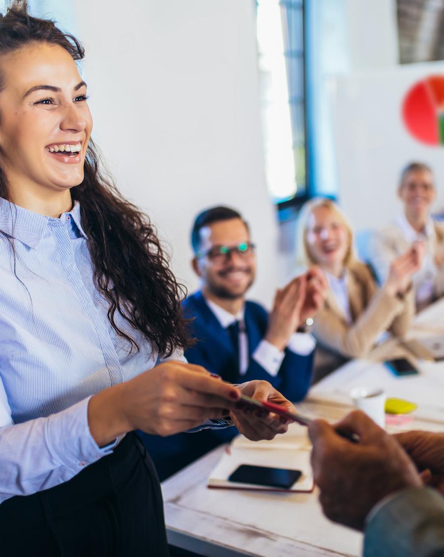 С 1 сентября штрафовать и премировать сотрудников в России будут по-новому. О подробностях Metro спросило у экспертов