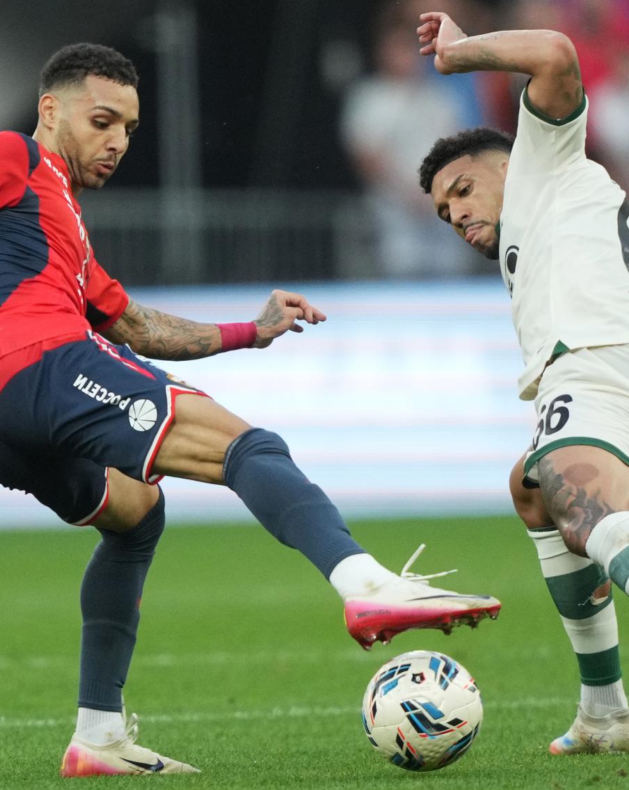 Больше €100 млн улетели у российских клубов в это трансферное окно