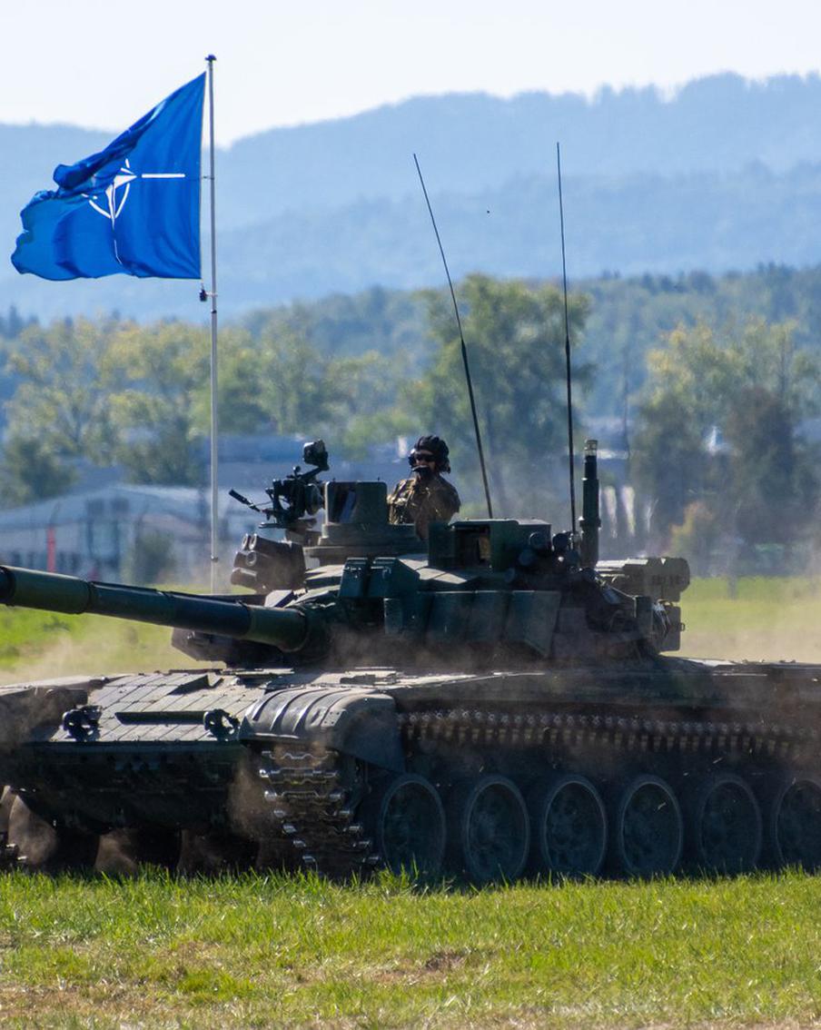 НАТО планирует усилить обороноспособность Польши после инцидента с беспилотниками
