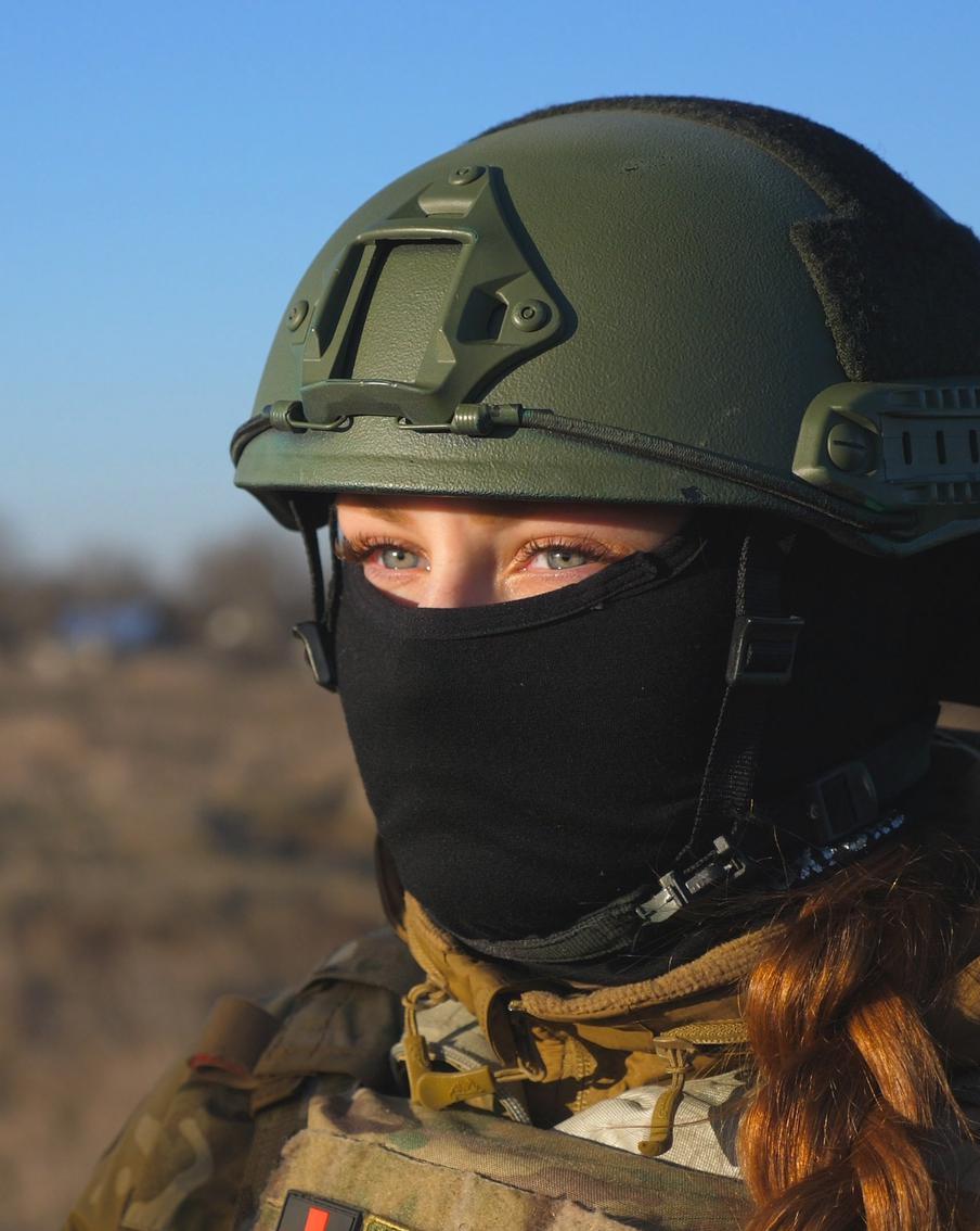 Первые украинки в возрасте до 24 лет приняли решение подписать контракты на службу в ВСУ