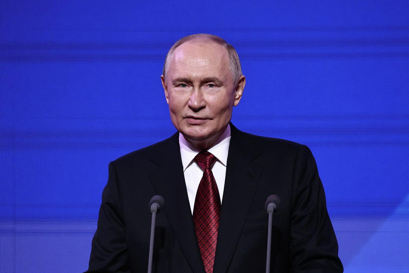 Москва стала крепким тылом для армии России в ходе СВО — Путин