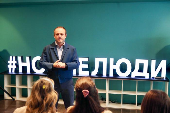 "Новые люди": голосование на экстерриториальных участках в Москве идет штатно