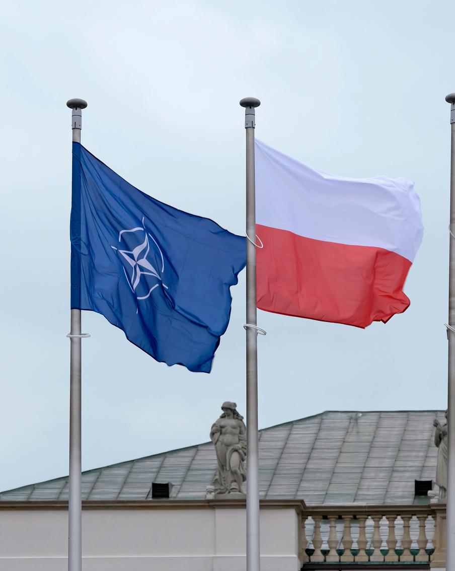 В Варшаве усомнились во всесилии НАТО после падения на территории страны неопознанных беспилотников