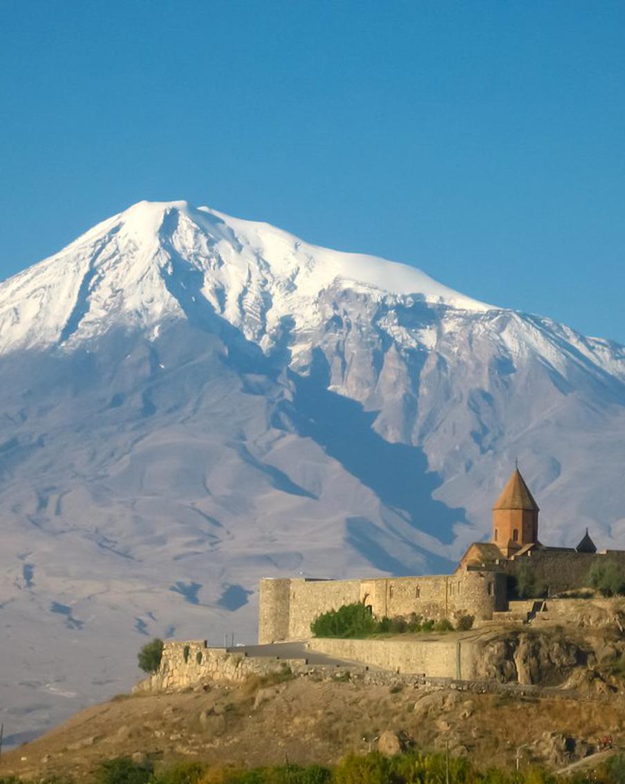 Армения заменит штампы на паспортном контроле, убрав с них изображение горы Арарат