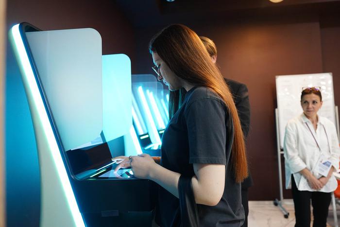 На участках для голосования в Москве завершились выборы глав субъектов РФ