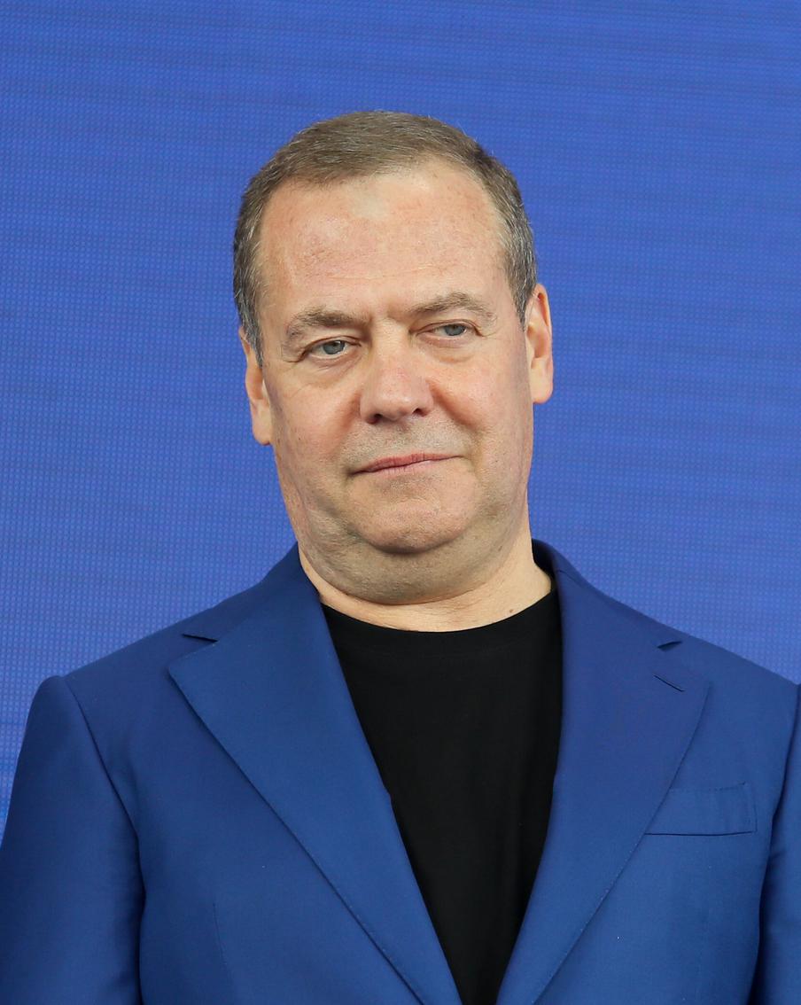 Медведев предупредил страны Европы о последствиях изъятия имущества России