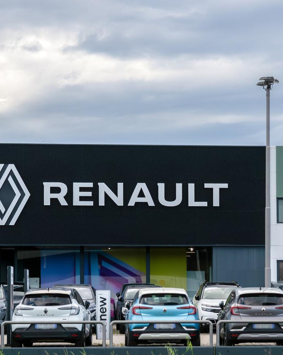 Роспатент отказал Renault в регистрации товарного знака Reno