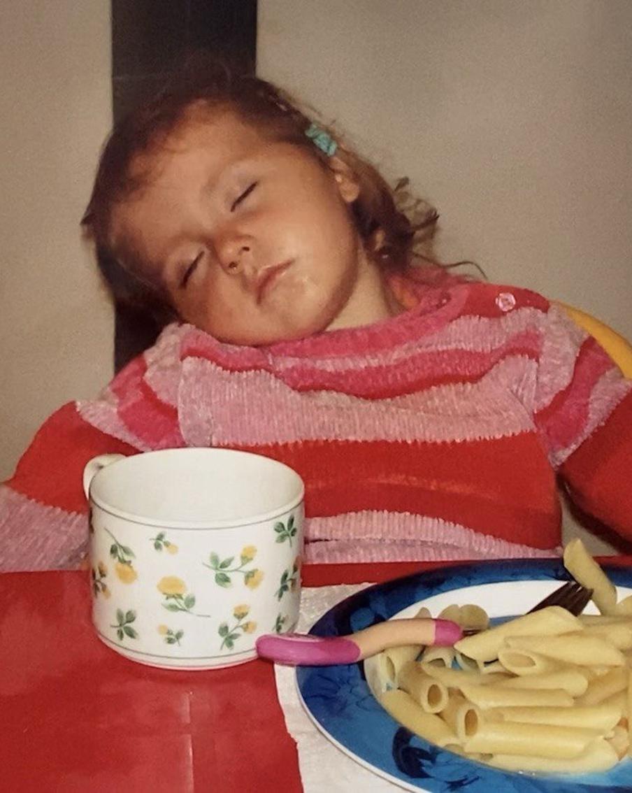 "Не женитесь на курсистках": как мозг обманывает и делает нас жирными