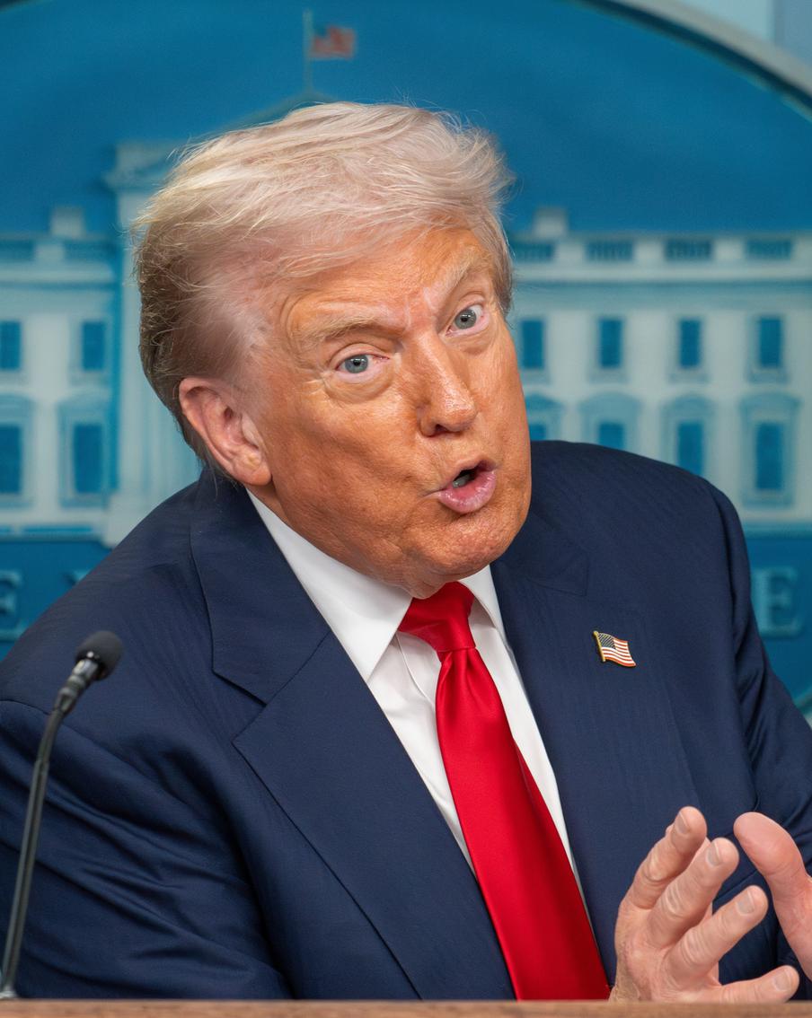 Американский президент Дональд Трамп рассказал о возможном шатдауне в США после бойкота голосования по бюджету в сенате