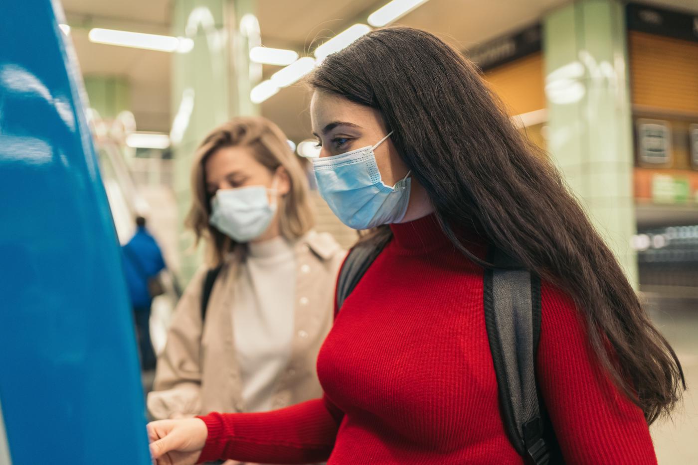 Уровень заболеваемости коронавирусом в России не достигнет пандемийных значений