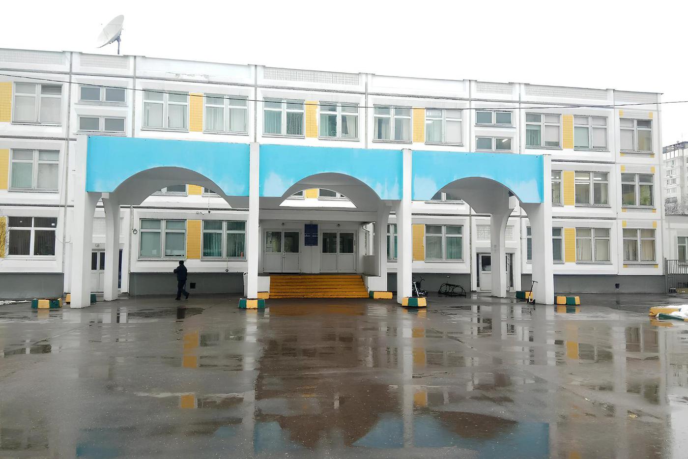 Два человека погибли при проведении ремонтных работ в одной из столичных школ