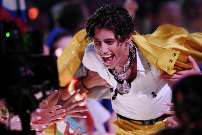 Участник "Интервидения" Фаррух Хасанов восхитился отказом SHAMAN от оценок