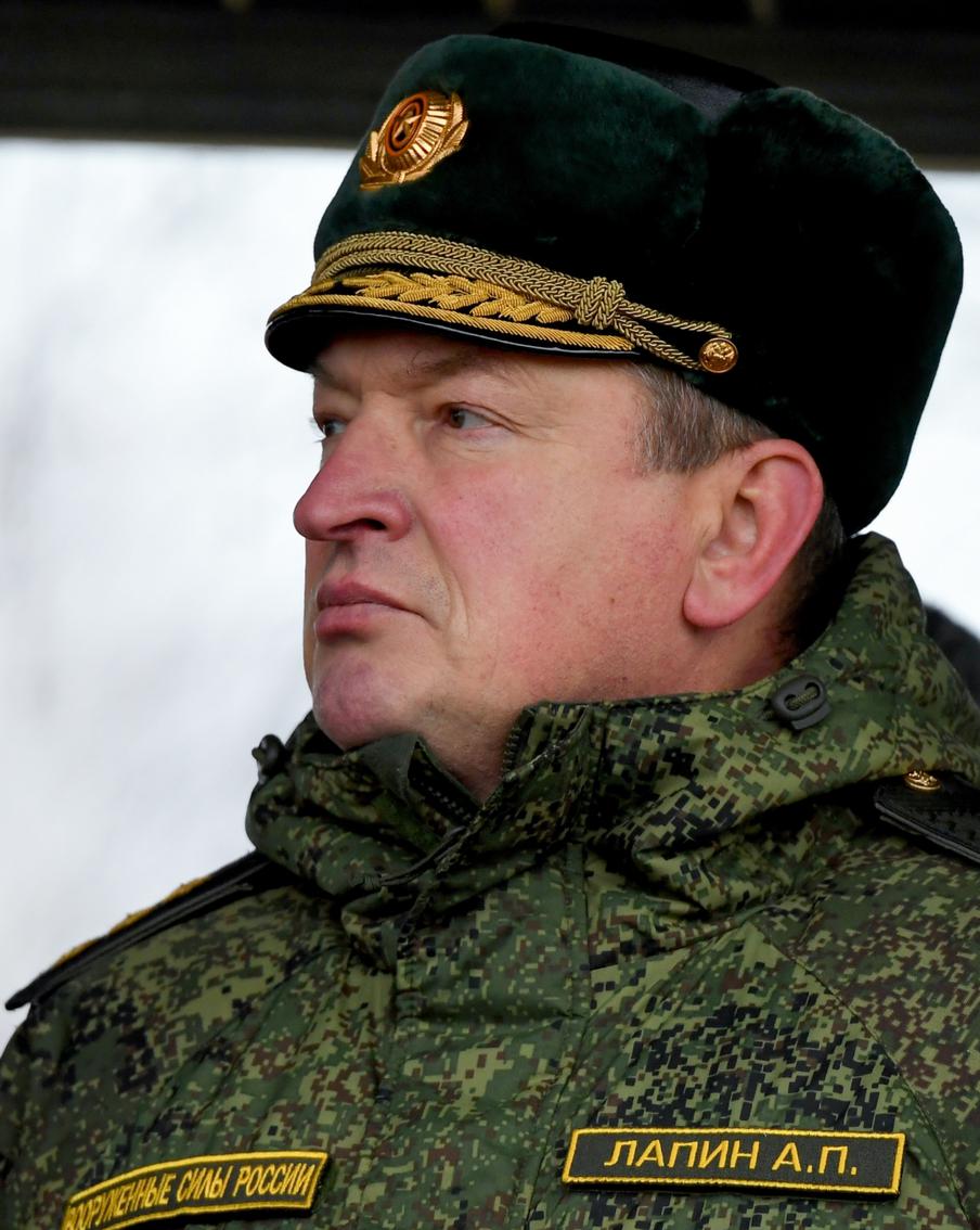 В российской армии могли уволить с военной службы генерал-полковника, освобождавшего Курскую область