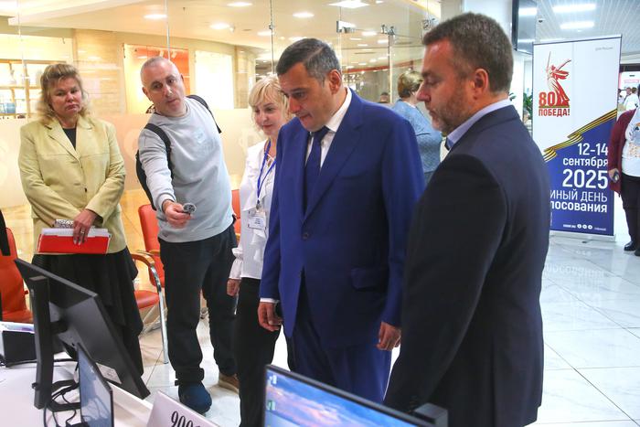 Новый губернатор Курской области Александр Хинштейн официально вступил в должность главы региона