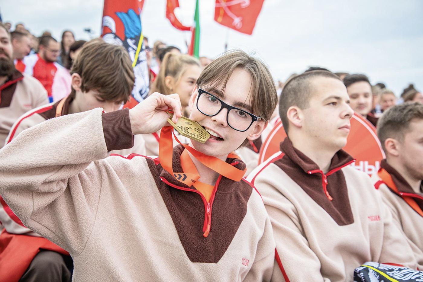 Собянин: Московские школьники взяли 12 медалей на чемпионате высоких технологий