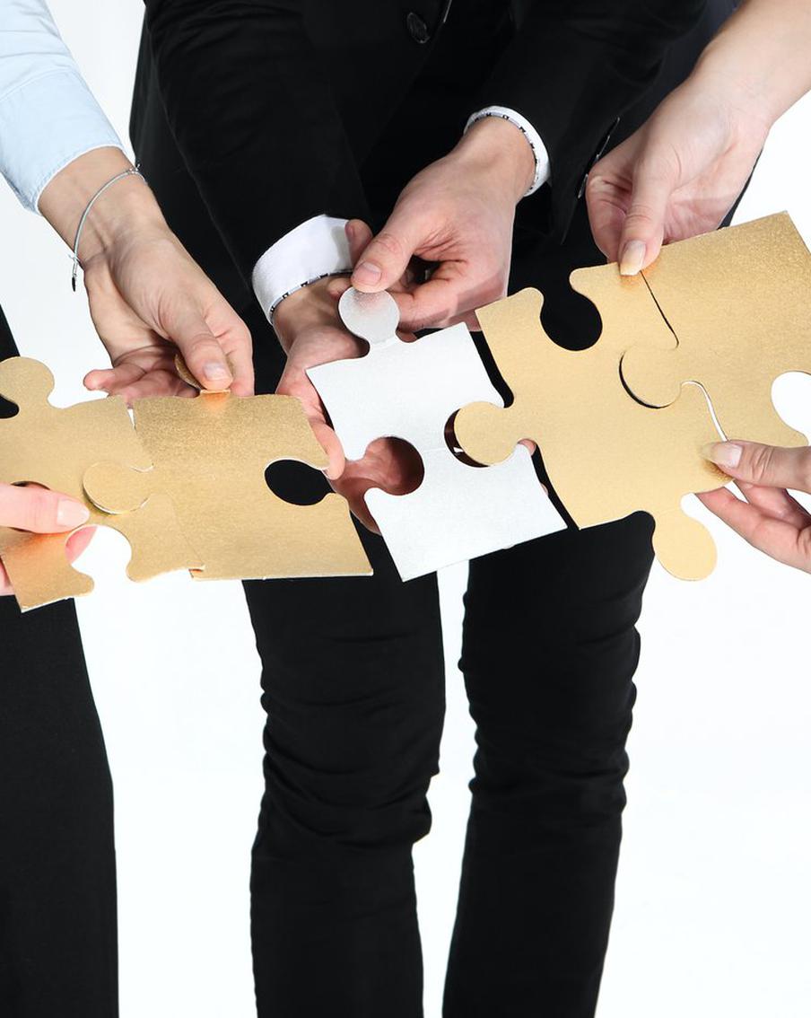 Новый тренд: компании учат сотрудников копить и инвестировать