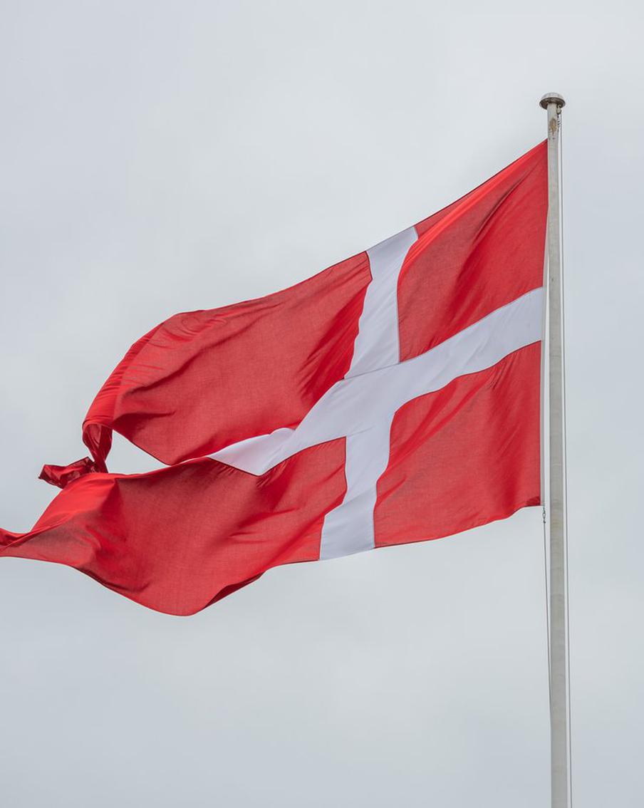 Премьер Дании назвала "самой серьёзной атакой" ночной пролёт дронов