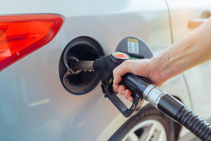 В России АЗС ограничили продажу бензина