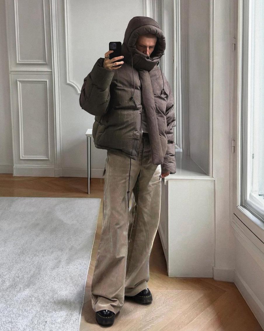 Вельветовый пуховик.