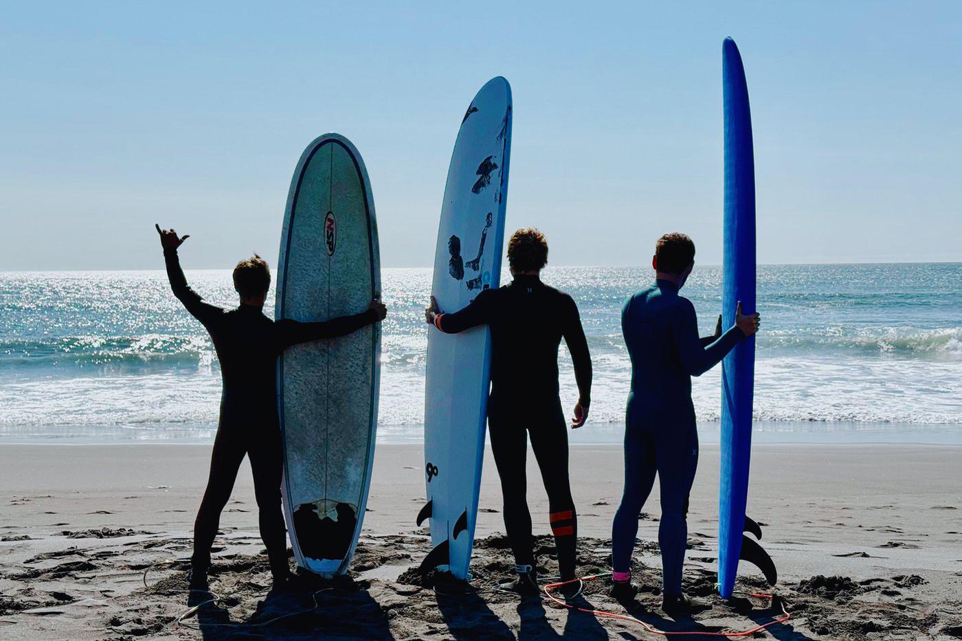 Киностудия Горького запускает производство "Большой волны" — первой в России игровой картины о сёрфинге на Камчатке